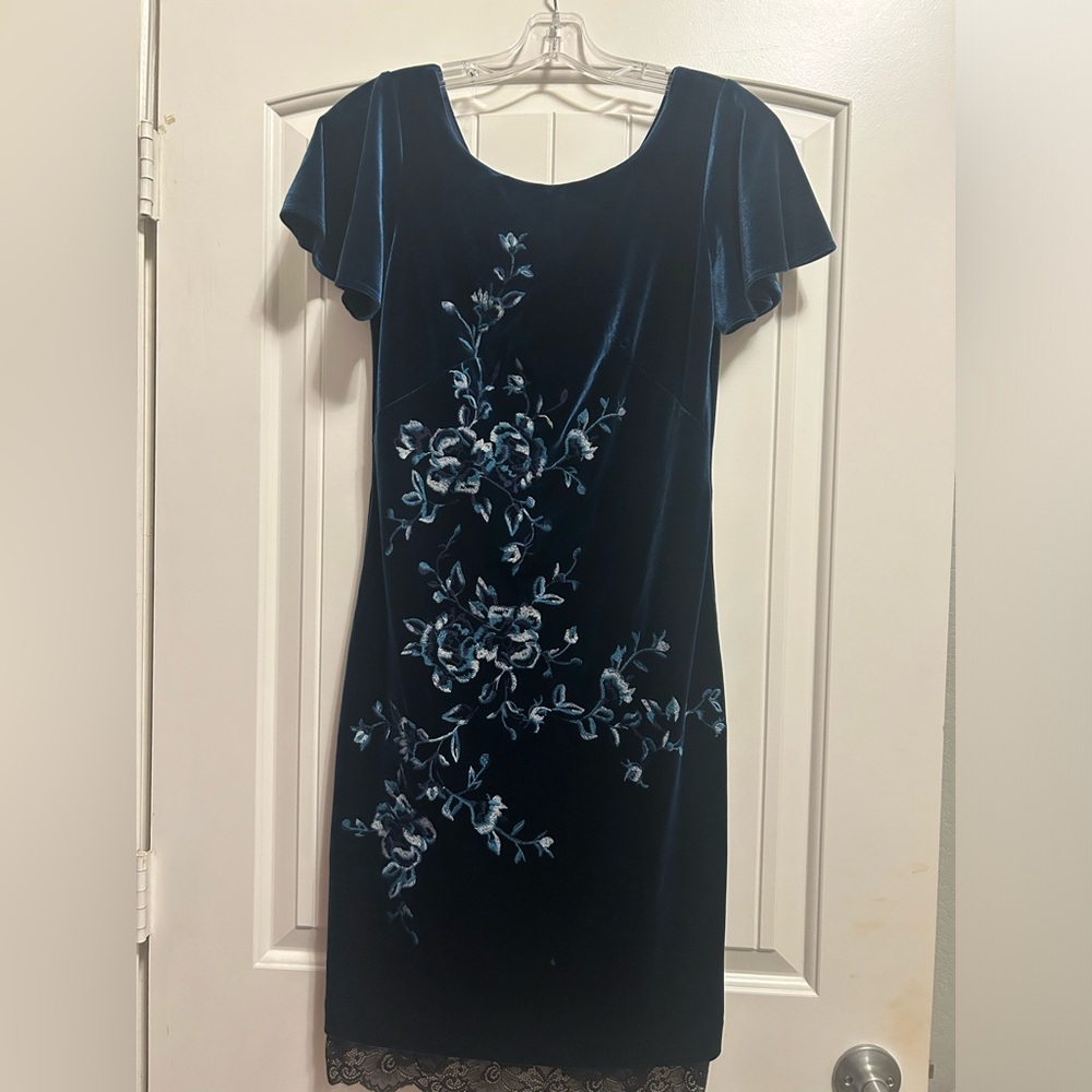 White House Black Market Navy Velvet Floral Midi Dress